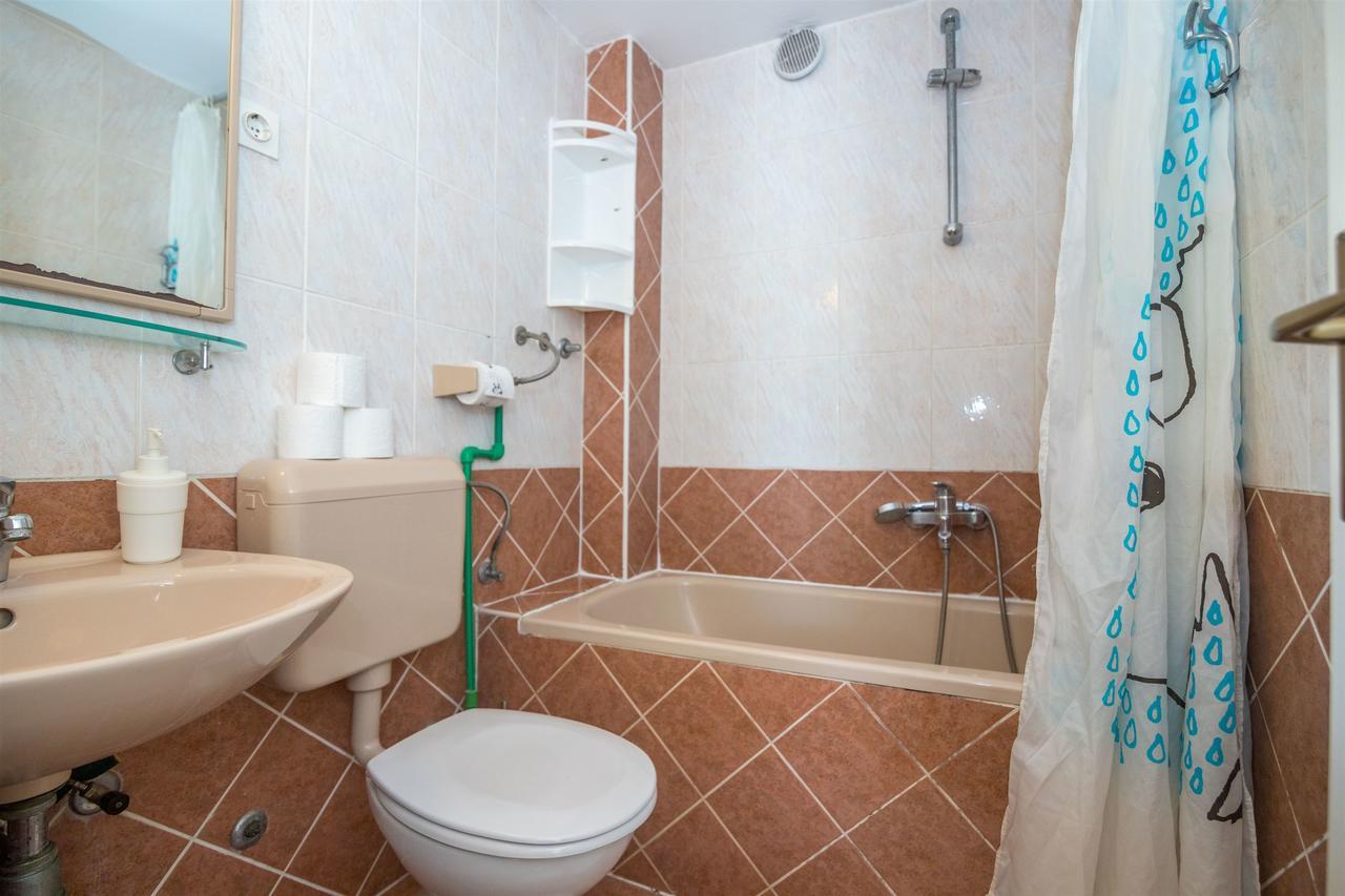 Apartments Antonija Drvenik  Extérieur photo