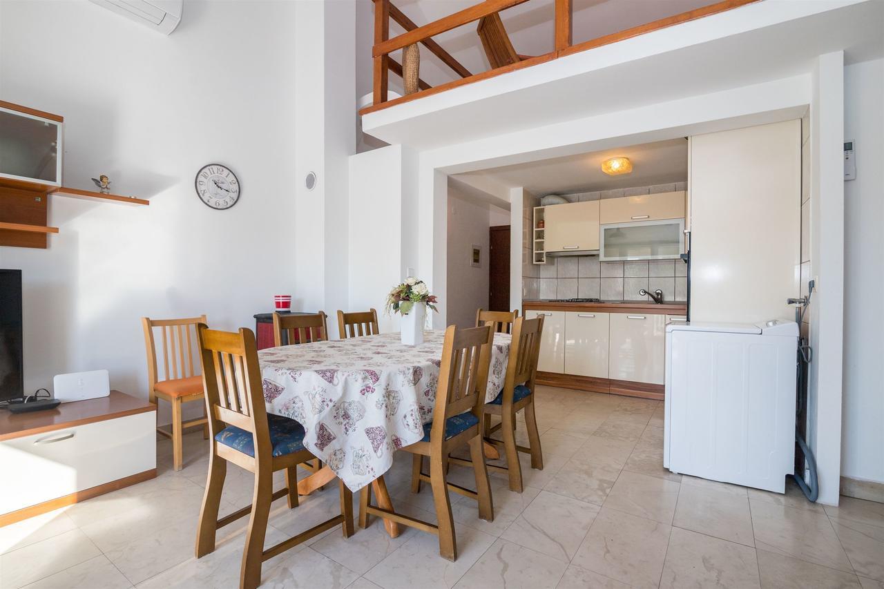 Apartments Antonija Drvenik  Extérieur photo